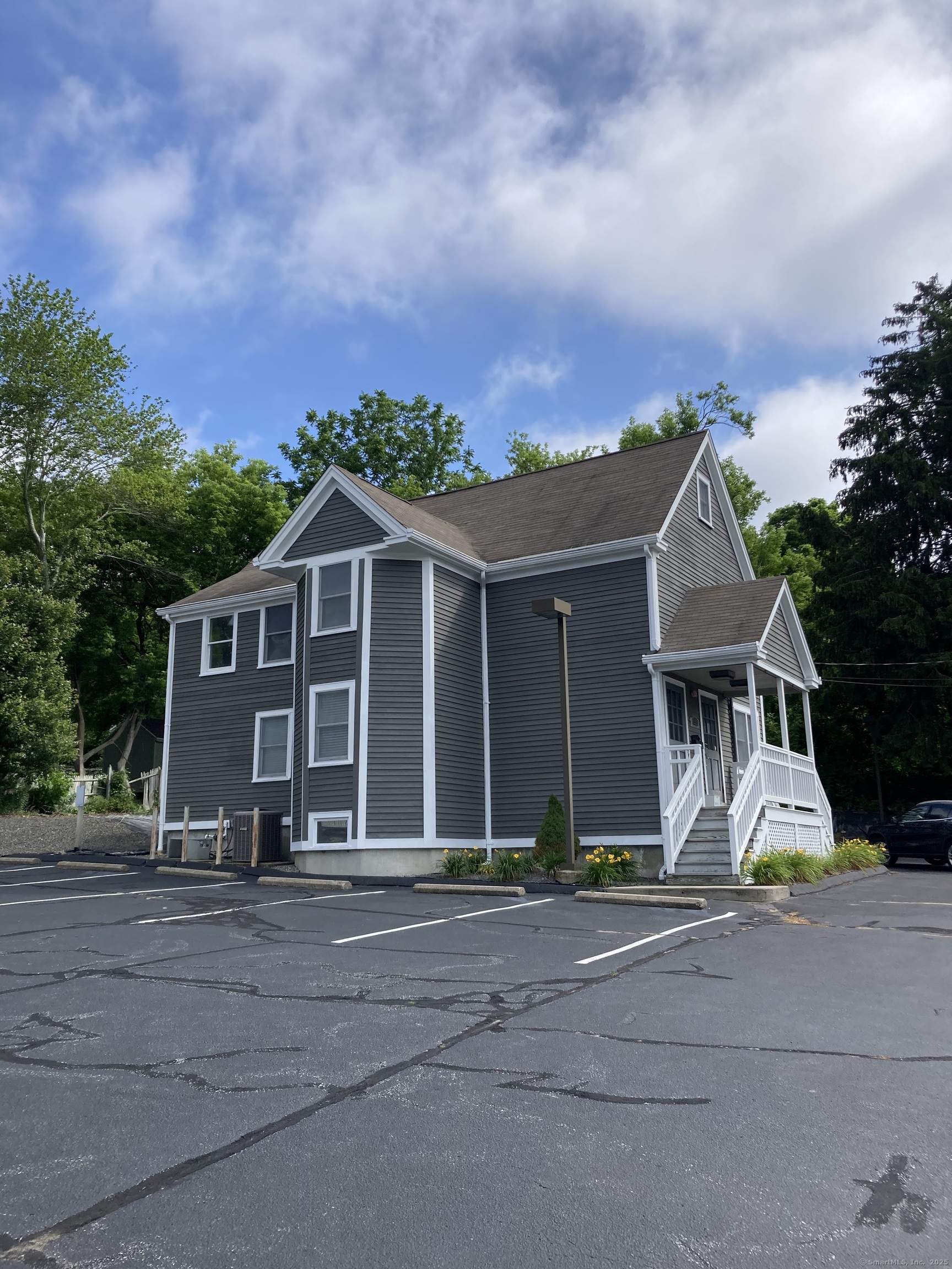 Featured image for “531 W Main Street”