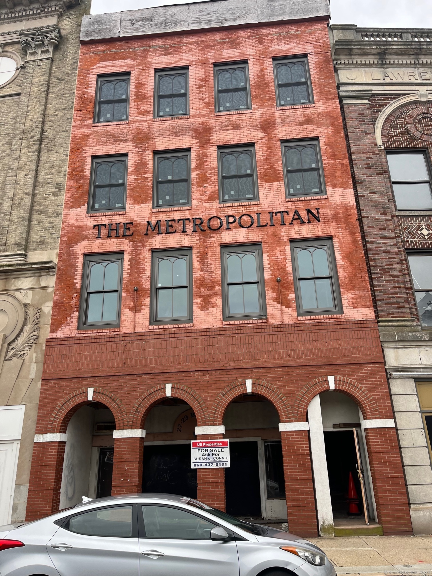 Featured image for “27 Bank Street”