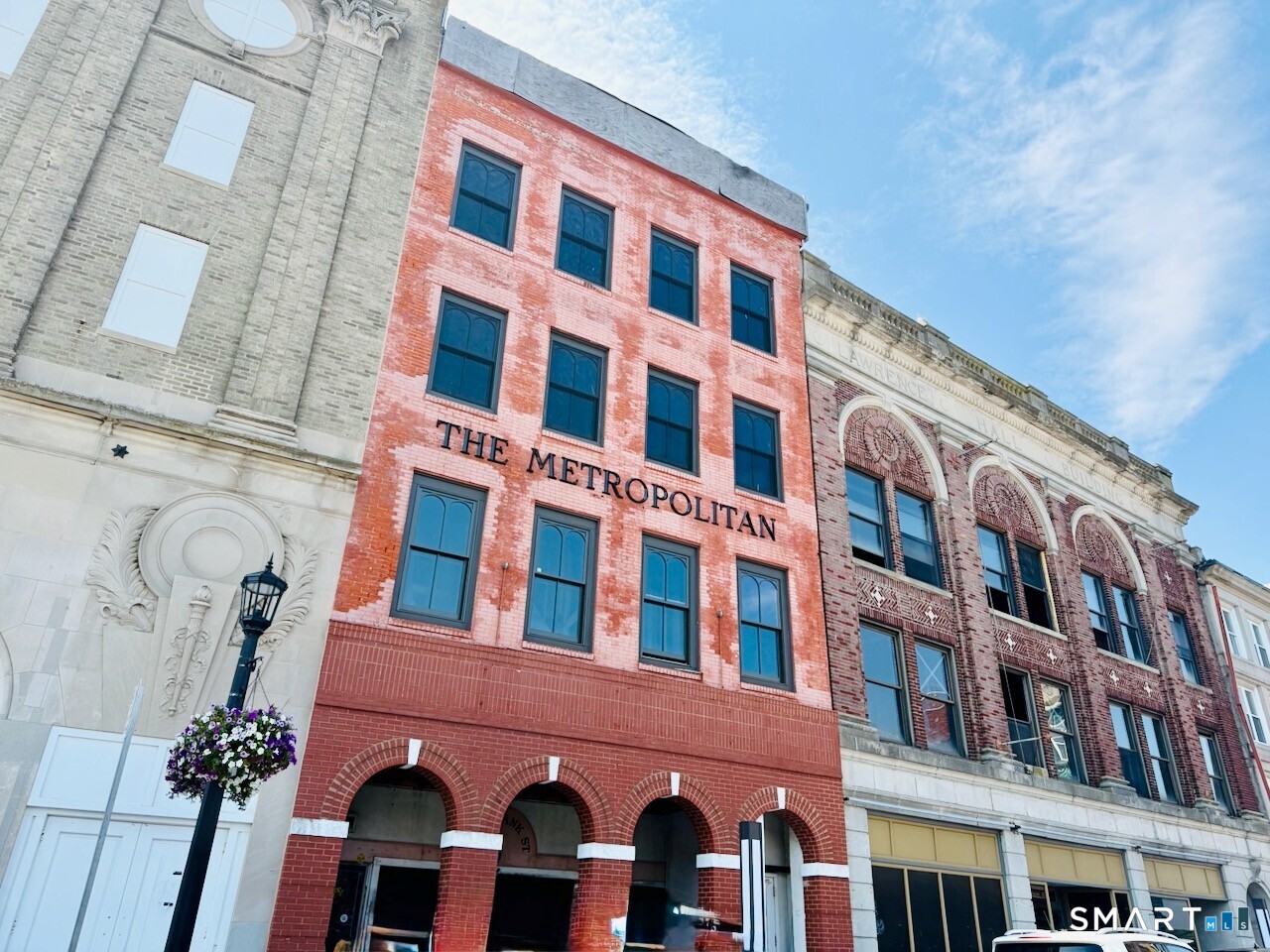Featured image for “27 Bank Street”
